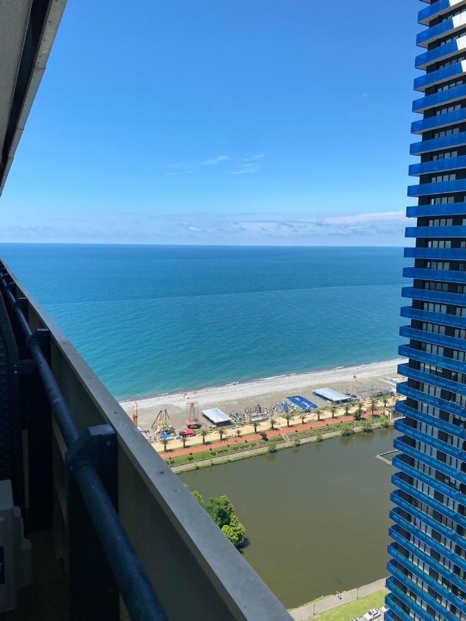 Orbicity Apartments By The Sea Батуми Экстерьер фото